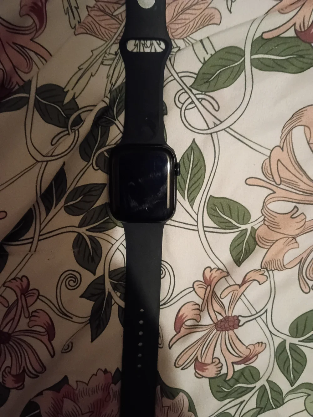 *BRAND NEW W/0 BOX* Apple Smartwatch SE 44mm with Silicone Band